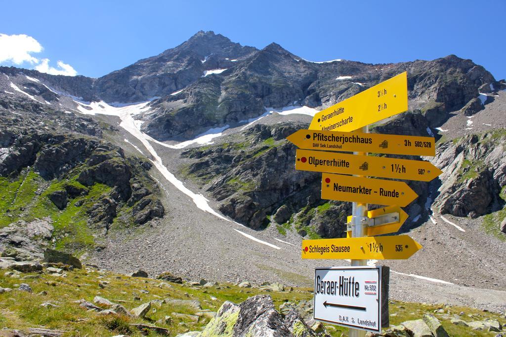 Gaestehaus Ahornblick Mayrhofen Dış mekan fotoğraf